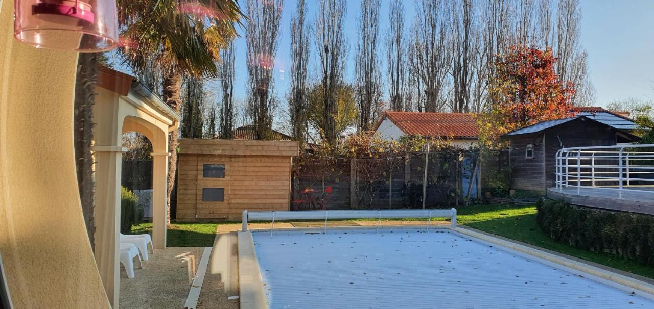 A La Topaze #Gite Calme #3 Pers #Piscine Privee #Cholet #Wifi Haut Debit #Preau #Cholet #Parc Japonais #Puy Du F Ou Le May-sur-Evre מראה חיצוני תמונה